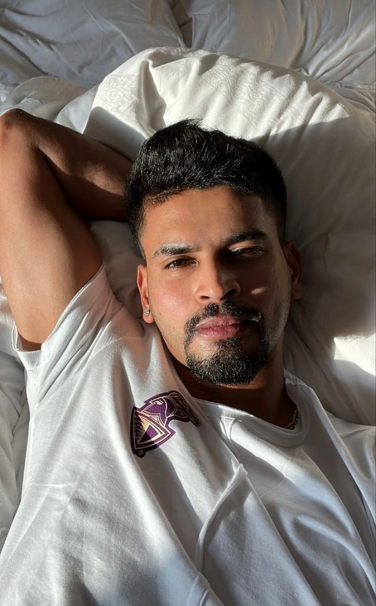 shreyas iyer hairstyle