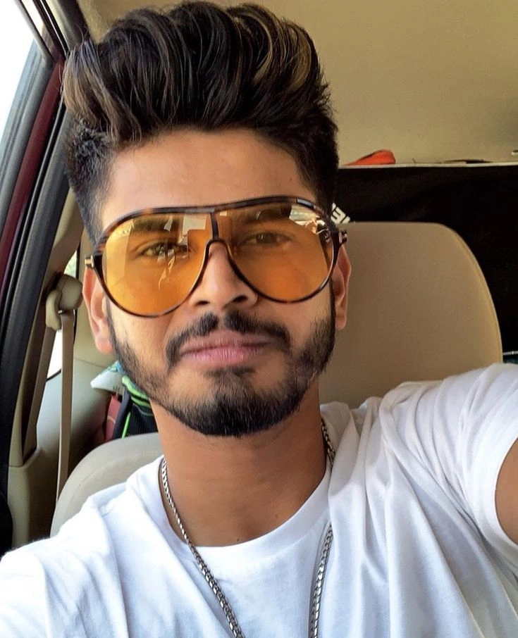 shreyas iyer hairstyle