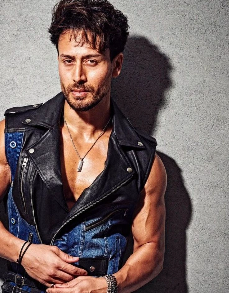 tiger shroff hairstyle