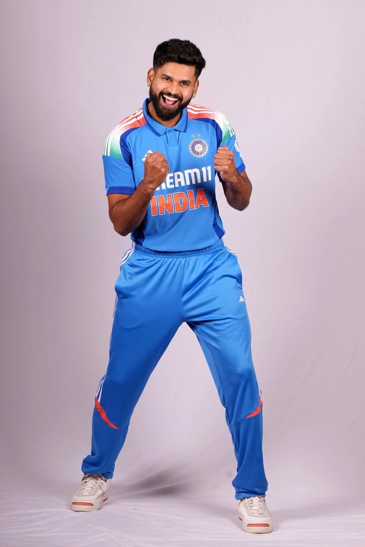 shreyas iyer hairstyle