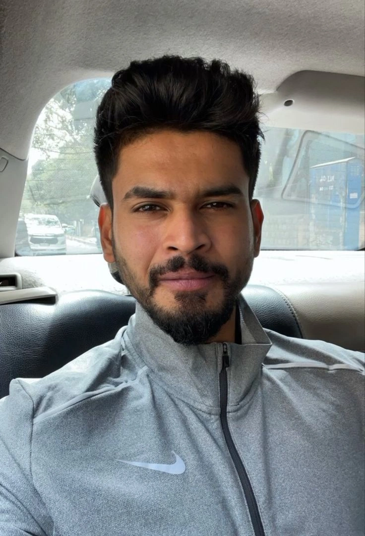 shreyas iyer hairstyle