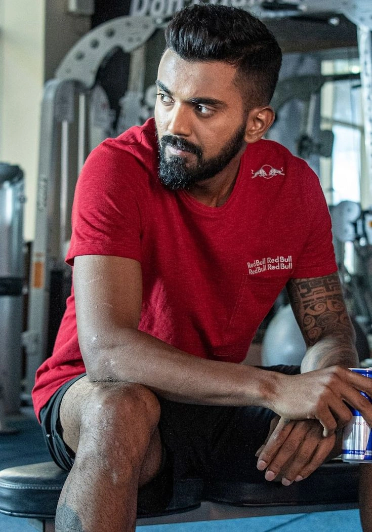 kl rahul hairstyle